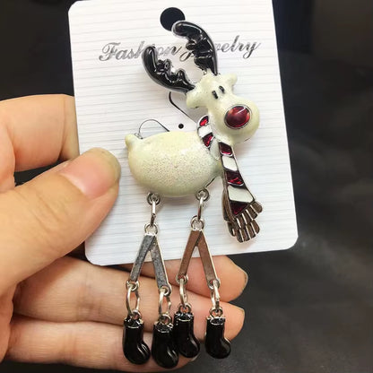 Classic Fashion Christmas Brooches Fun Cute Christmas T-Shirt Reindeer Girl Brooch Christmas Gift